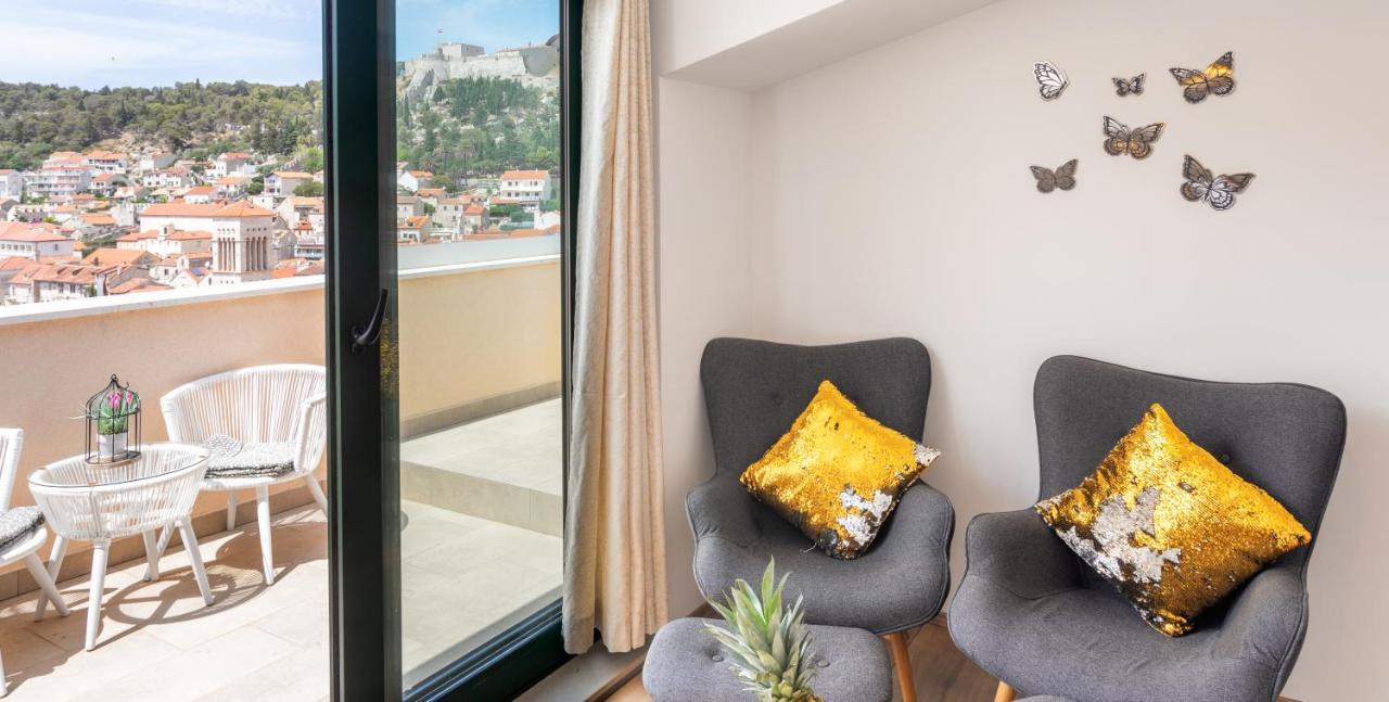 Apartments Ante Хвар Екстериор снимка
