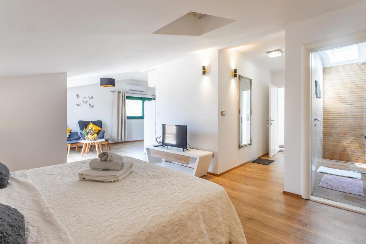 Apartments Ante Хвар Екстериор снимка