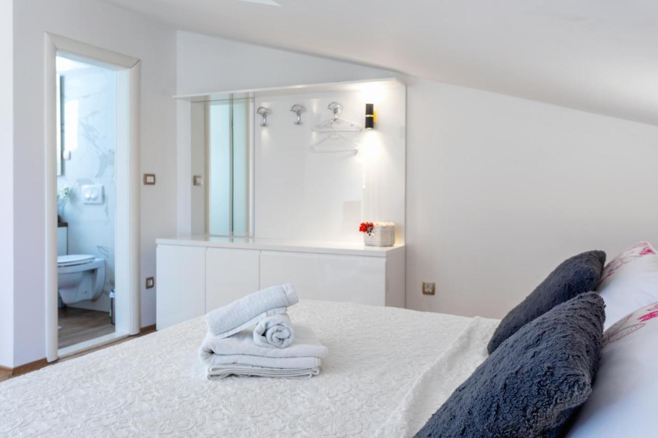 Apartments Ante Хвар Екстериор снимка