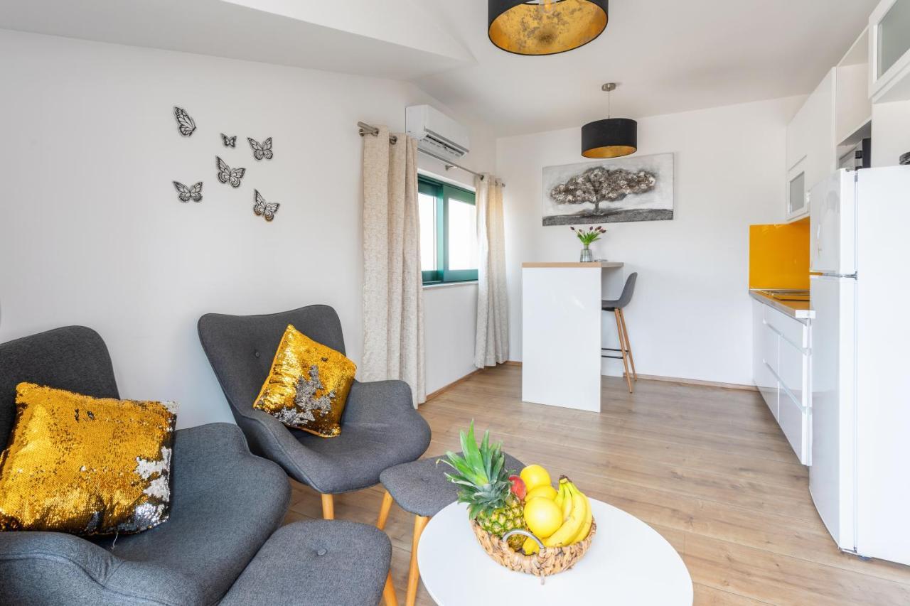 Apartments Ante Хвар Екстериор снимка