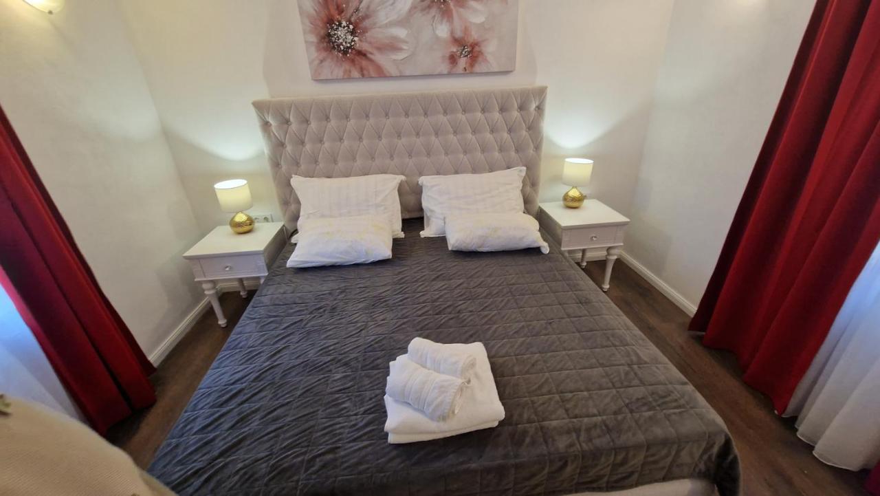 Apartments Ante Хвар Екстериор снимка