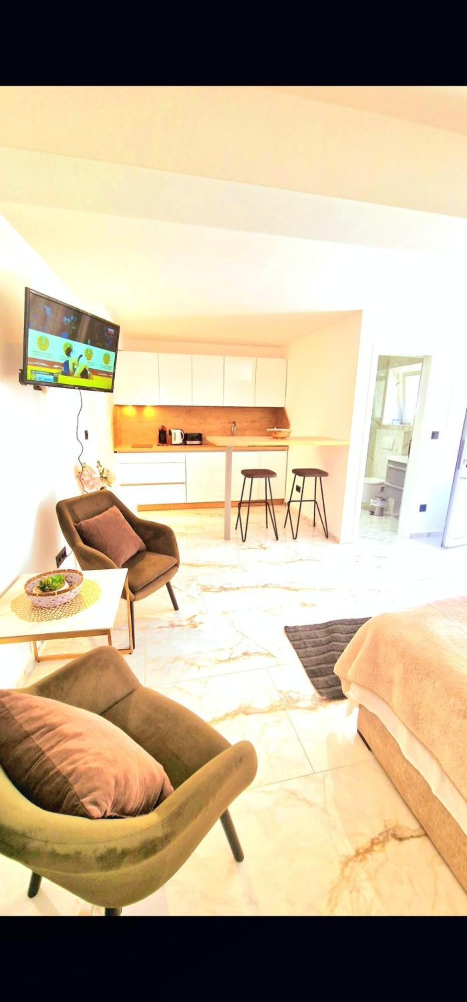 Apartments Ante Хвар Екстериор снимка