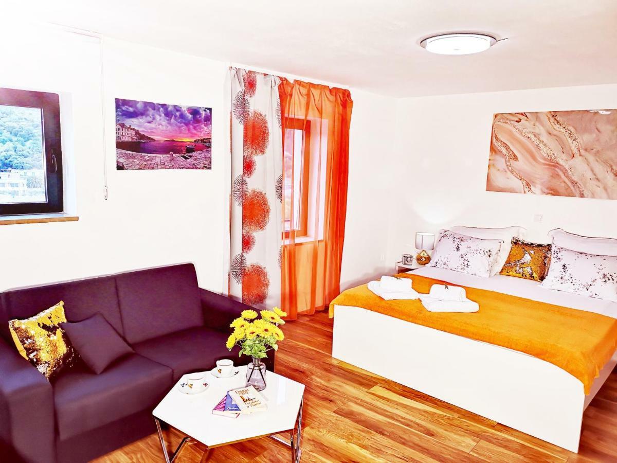 Apartments Ante Хвар Екстериор снимка